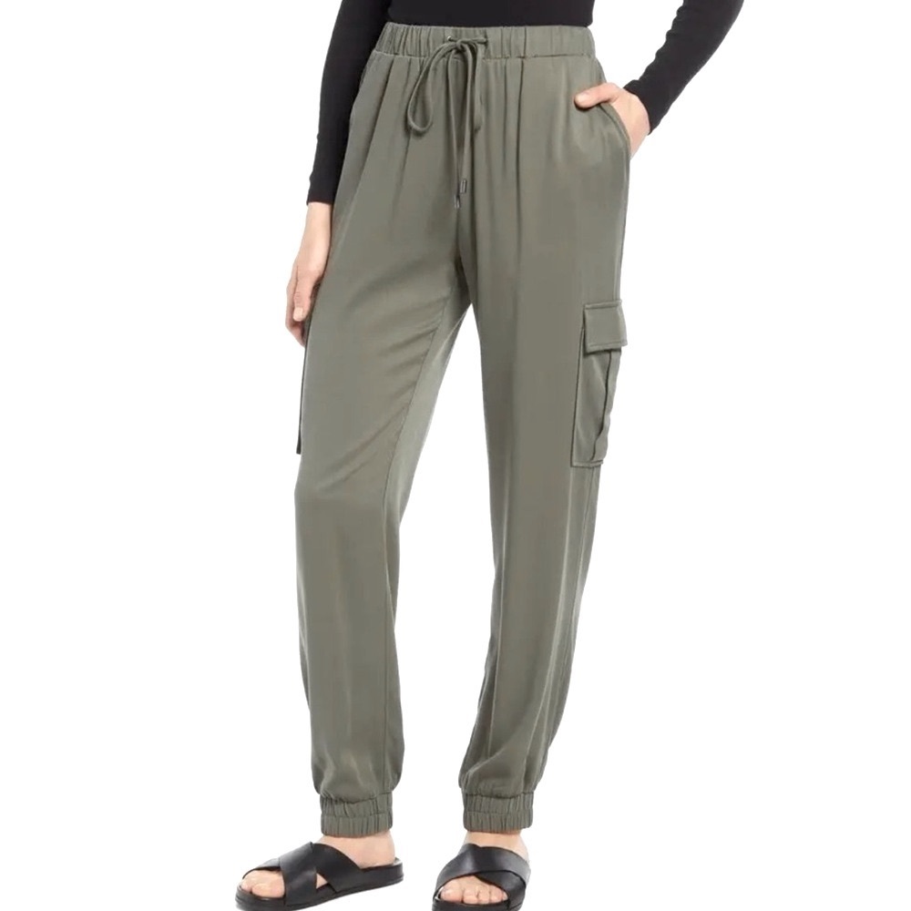 No Comment Women’s Olive Milky Green Cargo Joggers
